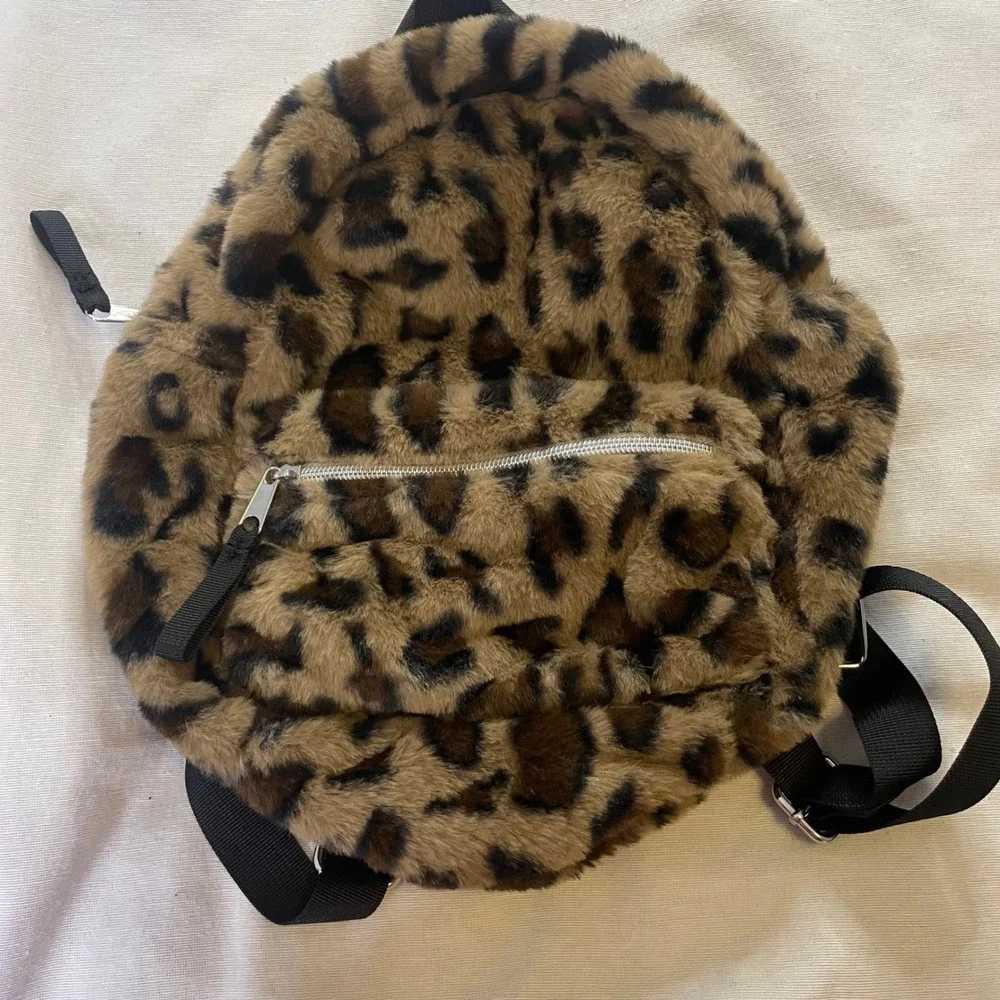 art class faux fur